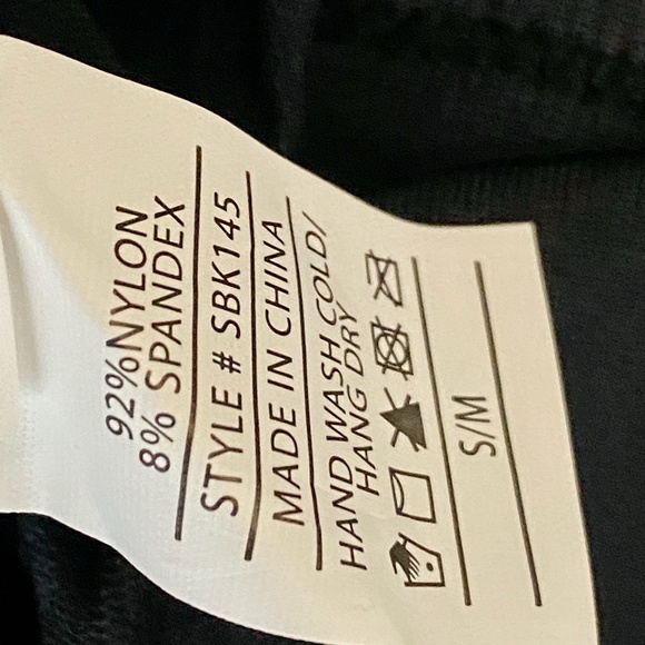 Itzon Strappy Black Sports Bra Small/Medium - Picture 9 of 11